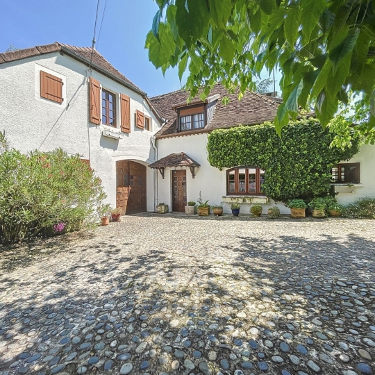  CMP SOLUTION : House | MASLACQ (64300) | 195 m2 | 329 000 € 
