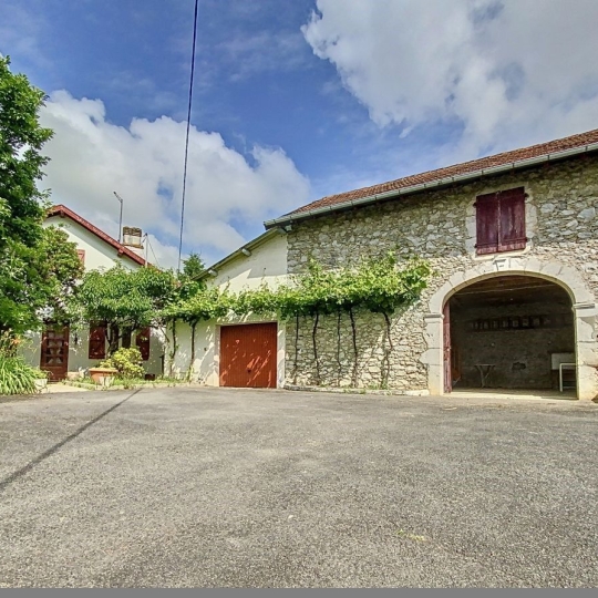 CMP SOLUTION : Maison / Villa | PUYOO (64270) | 185.00m2 | 211 000 € 