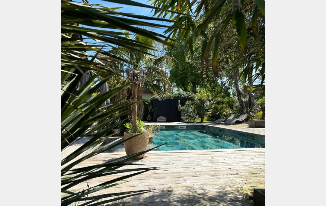 CMP SOLUTION : Maison / Villa | ANDERNOS-LES-BAINS (33510) | 160 m2 | 1 225 700 € 
