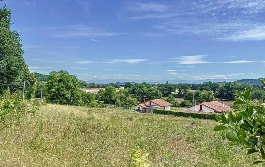 CMP SOLUTION : House | ATHOS-ASPIS (64390) | 70 m2 | 135 000 € 
